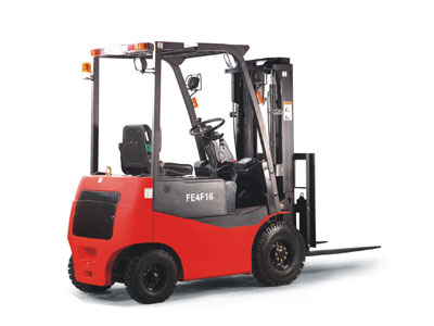 四支點(diǎn)電動(dòng)叉車FE4F