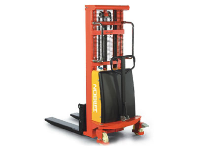 全電動堆高車SPN